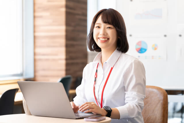 フロントエンドエンジニアの市場価値はどこで差がつく？ 「稼げる人材」「フツーの人材」の違いをチェック